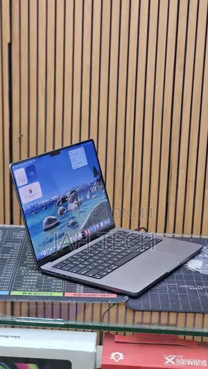 New Laptop Apple MacBook Pro 2021 M1 16GB Apple M1 Pro SSD 512GB