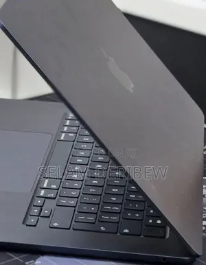 New Laptop Apple MacBook Air 2025 M4 16GB Apple M4 SSD 256GB