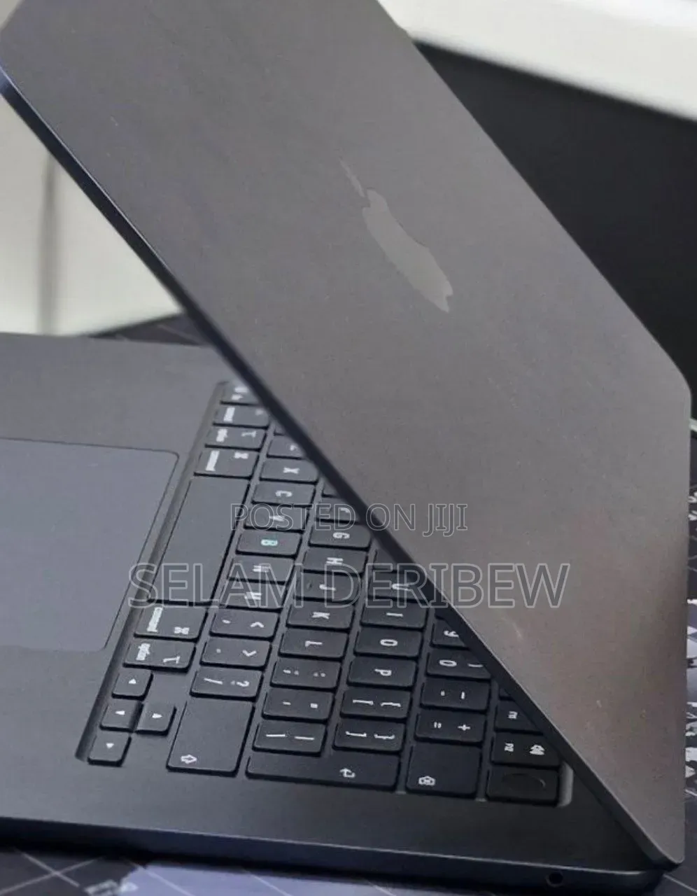 New Laptop Apple MacBook Air 2025 M4 16GB Apple M4 SSD 256GB
