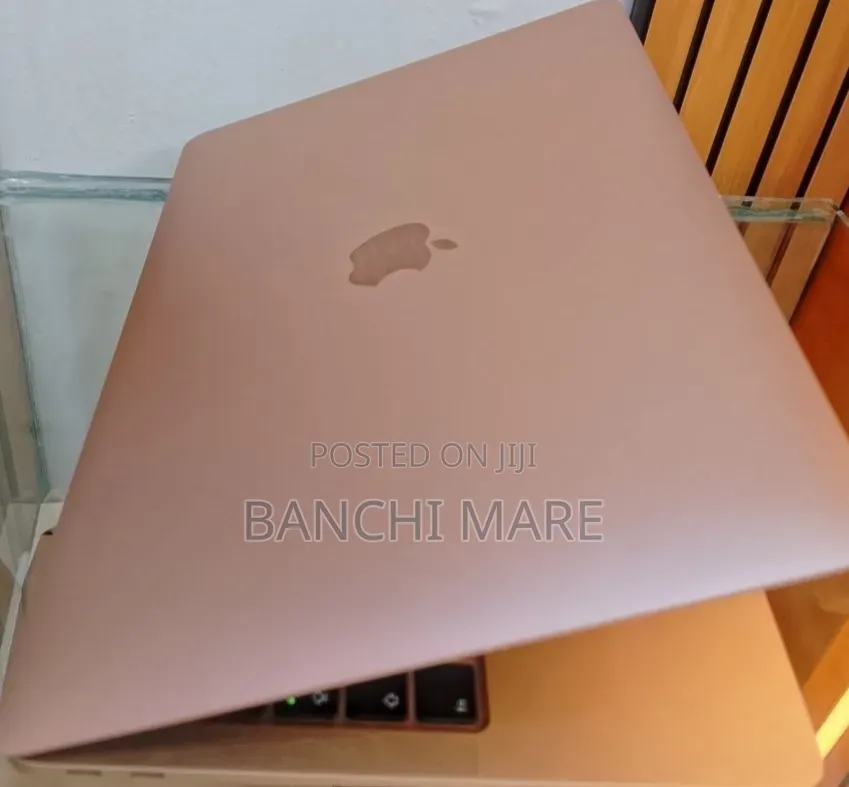 New Laptop Apple MacBook Air 2020 8GB Intel Core i3 SSD 256GB