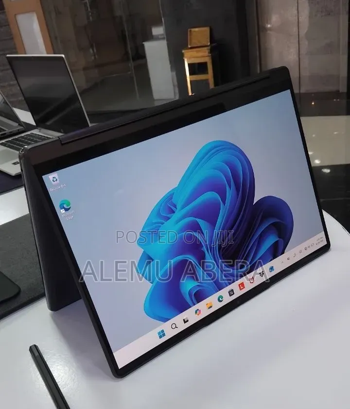 New Laptop Lenovo Yoga 9i 16GB Intel Core i7 SSD 1T