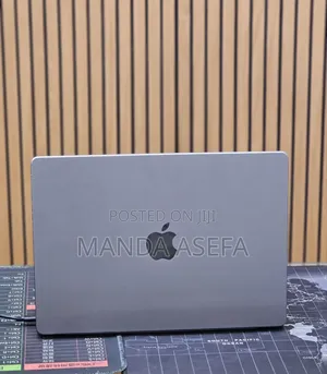 New Laptop Apple MacBook Pro 2021 M1 16GB Apple M1 Pro SSD 512GB