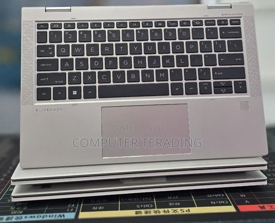 New Laptop HP EliteBook 830 G8 16GB Intel Core i7 SSD 512GB