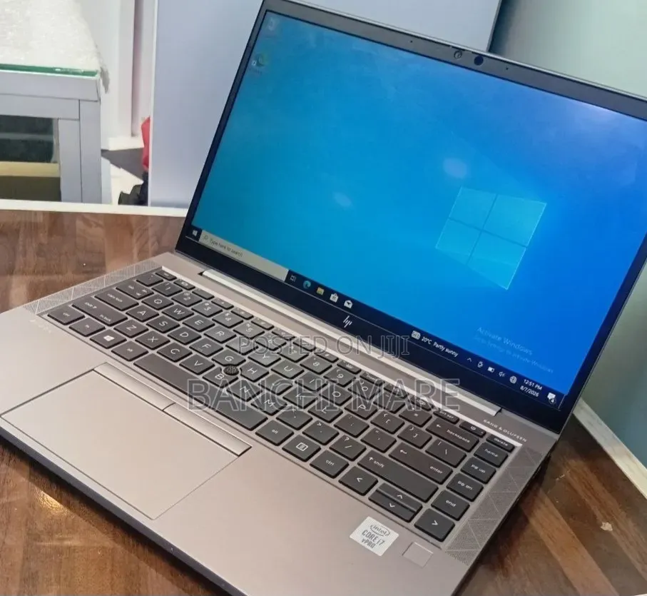 New Laptop HP ZBook Firefly 14 G7 16GB Intel Core i7 SSD 512GB