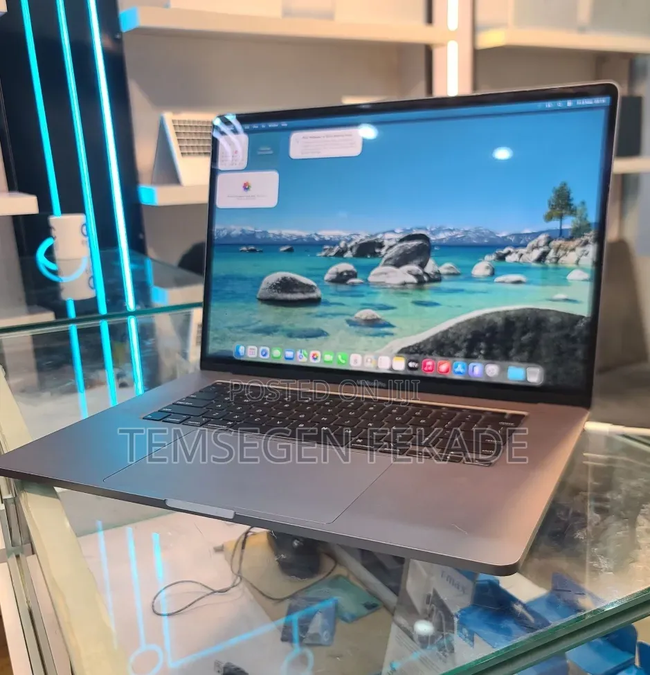 New Laptop Apple MacBook Pro 2019 32GB Intel Core i9 SSD 1T