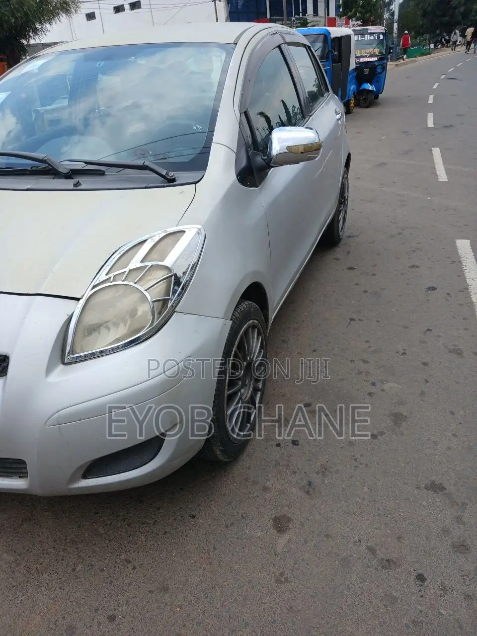 Toyota Yaris 2010 Silver
