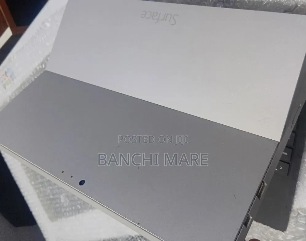 New Laptop Microsoft Surface Pro 3 8GB Intel Core i7 SSD 256GB