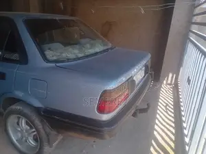 Toyota Corolla Sedan 1992 Blue