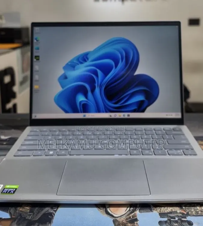 New Laptop Dell Inspiron 14 16GB Intel Core i7 SSD 512GB