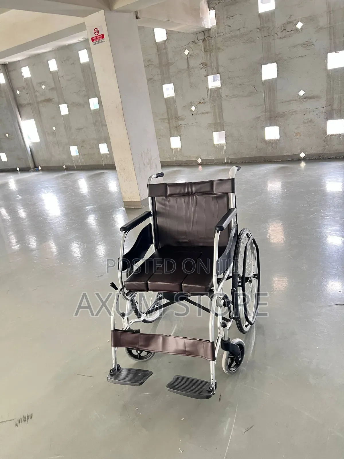 . ዘመናዊ እና ጠንካራ ዊልቸር | Modern and Durable Wheelchair