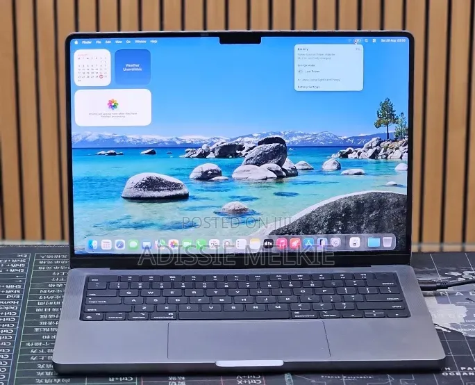 New Laptop Apple MacBook 16GB Apple M1 Pro SSD 512GB