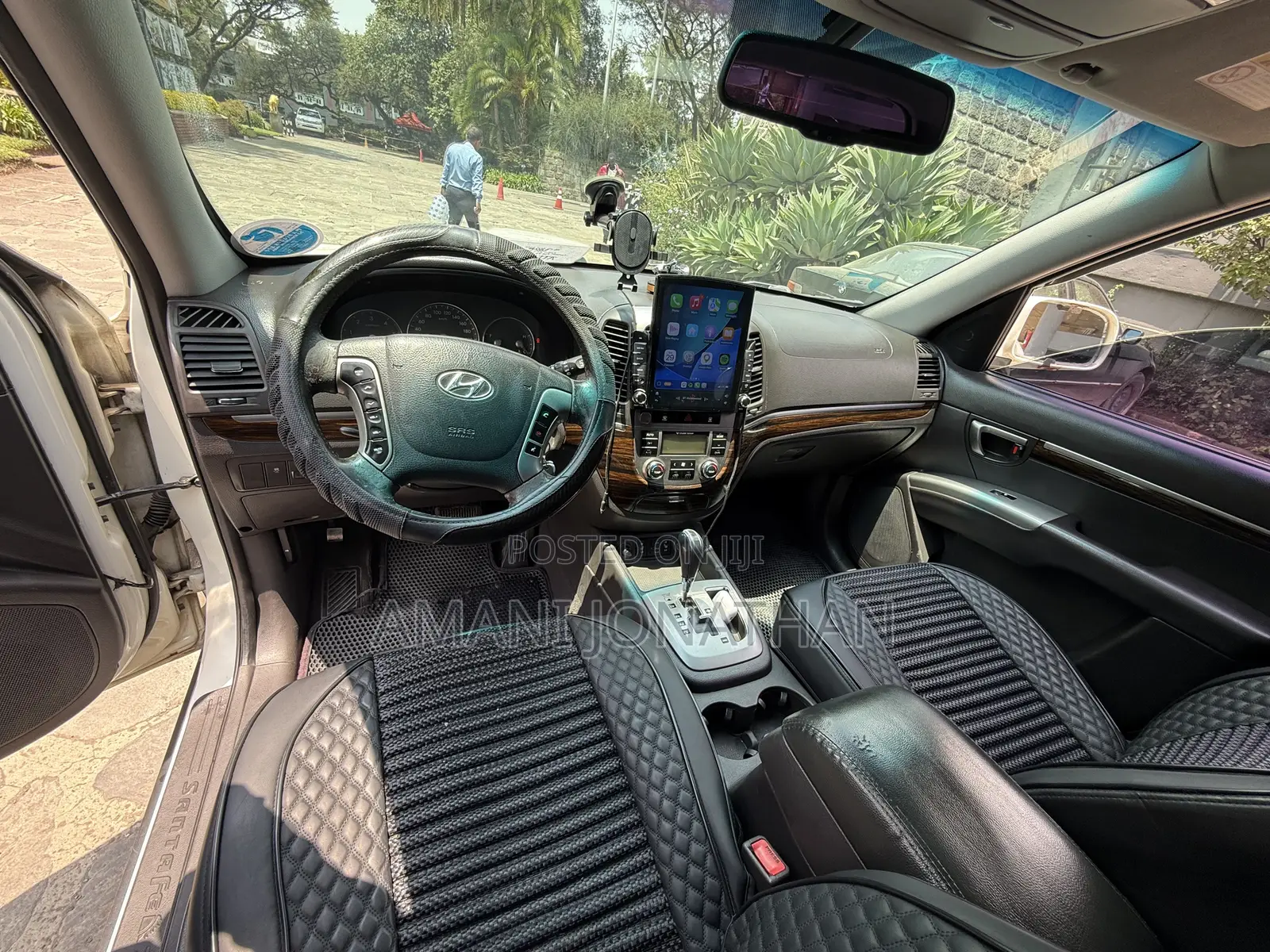 Hyundai Santa Fe 2010 White