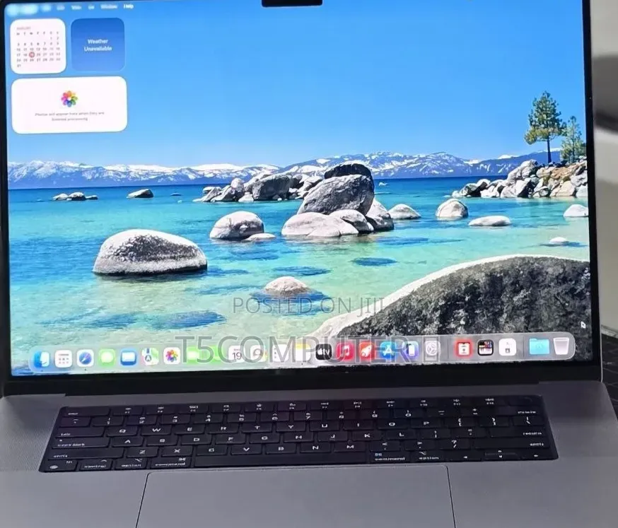 New Laptop Apple MacBook Pro 2022 M2 16GB Apple M2 SSD 512GB