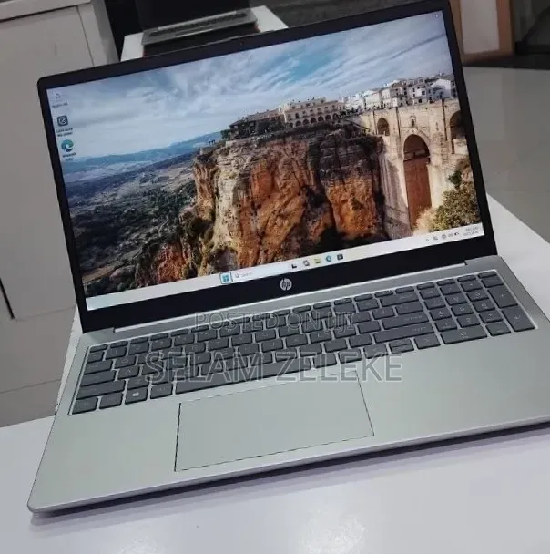 New Laptop HP 16GB Intel Core i7 SSD 1T