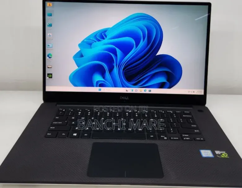 New Laptop Dell XPS 15 16GB Intel Core i7 SSD 512GB
