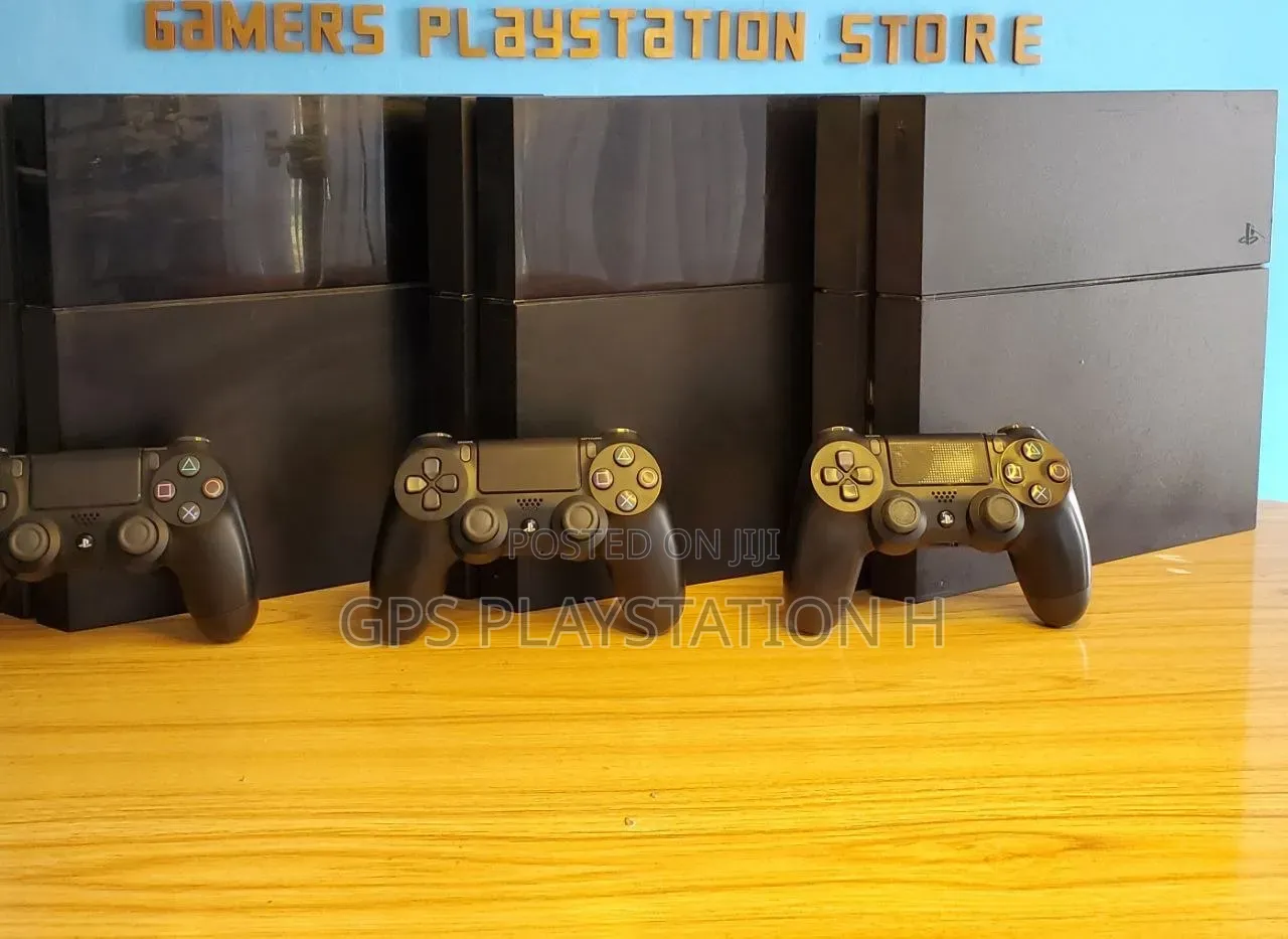 PlayStation 4 Standard Model Fc 26 Active