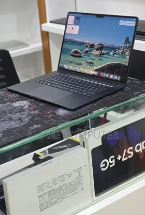 New Laptop Apple MacBook Air 2025 M4 16GB Apple M4 SSD 256GB