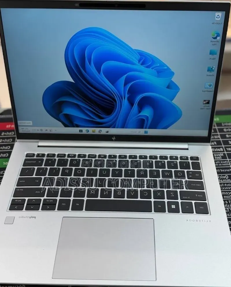 New Laptop HP EliteBook 840 G10 16GB Intel Core i7 SSD 512GB