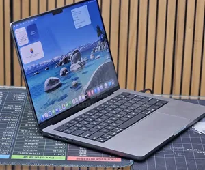 New Laptop Apple MacBook Pro 2021 M1 16GB Apple M1 Pro SSD 512GB