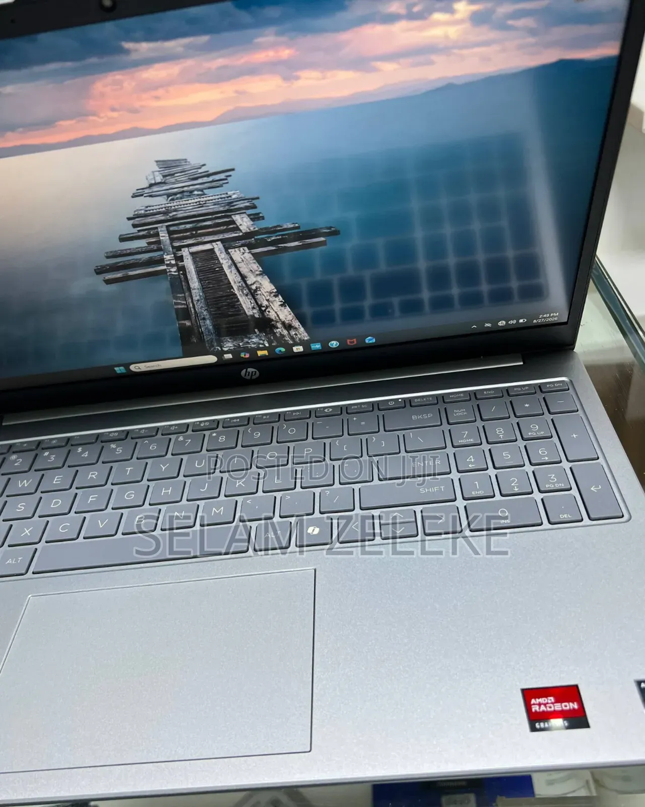 New Laptop HP 8GB AMD Ryzen 5 SSD 512GB