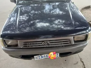 Toyota Hilux 1998 Blue