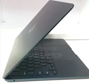 New Laptop Apple MacBook Air 2022 M2 8GB Apple M2 SSD 256GB