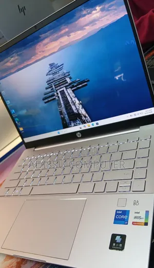 New Laptop HP Pavilion 14 16GB Intel Core i7 SSD 512GB