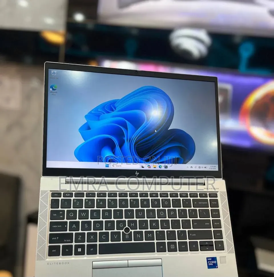 New Laptop HP EliteBook 840 G8 16GB Intel Core i7 SSD 512GB