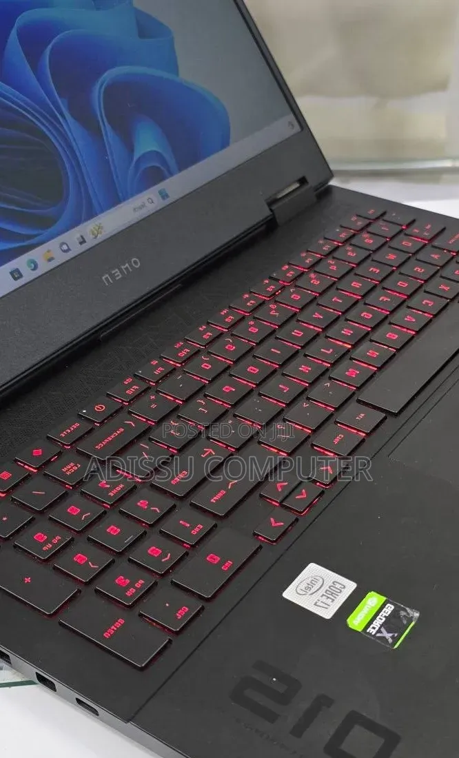 New Laptop HP Omen 15 16GB Intel Core i7 SSD 512GB