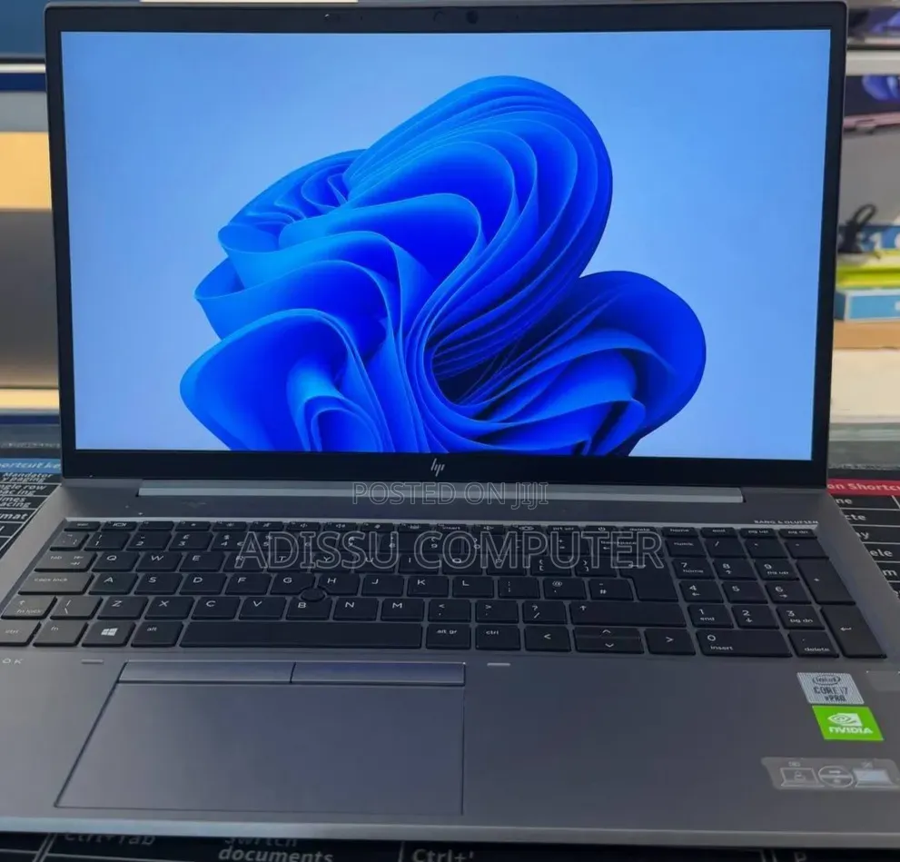 New Laptop HP ZBook 15 16GB Intel Core i7 SSD 512GB