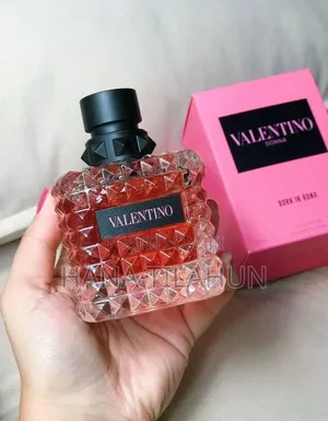 Valentino Born in Roma Perfume