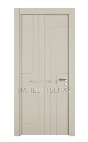 Crown Door