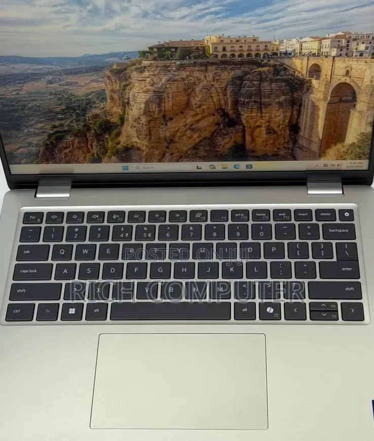 New Laptop Dell Pro Plus 14 16GB Intel Core Ultra 5 SSD 512GB