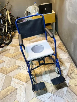 ዘመናዊ ኮሞድ ዊልቸር — Modern Commode Wheelchair