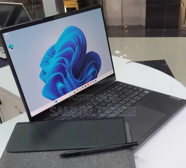 New Laptop Lenovo Yoga 9i 16GB Intel Core i7 SSD 1T