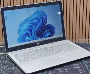 New Laptop HP Pavilion 15 8GB Intel Core i5 HDD 1T