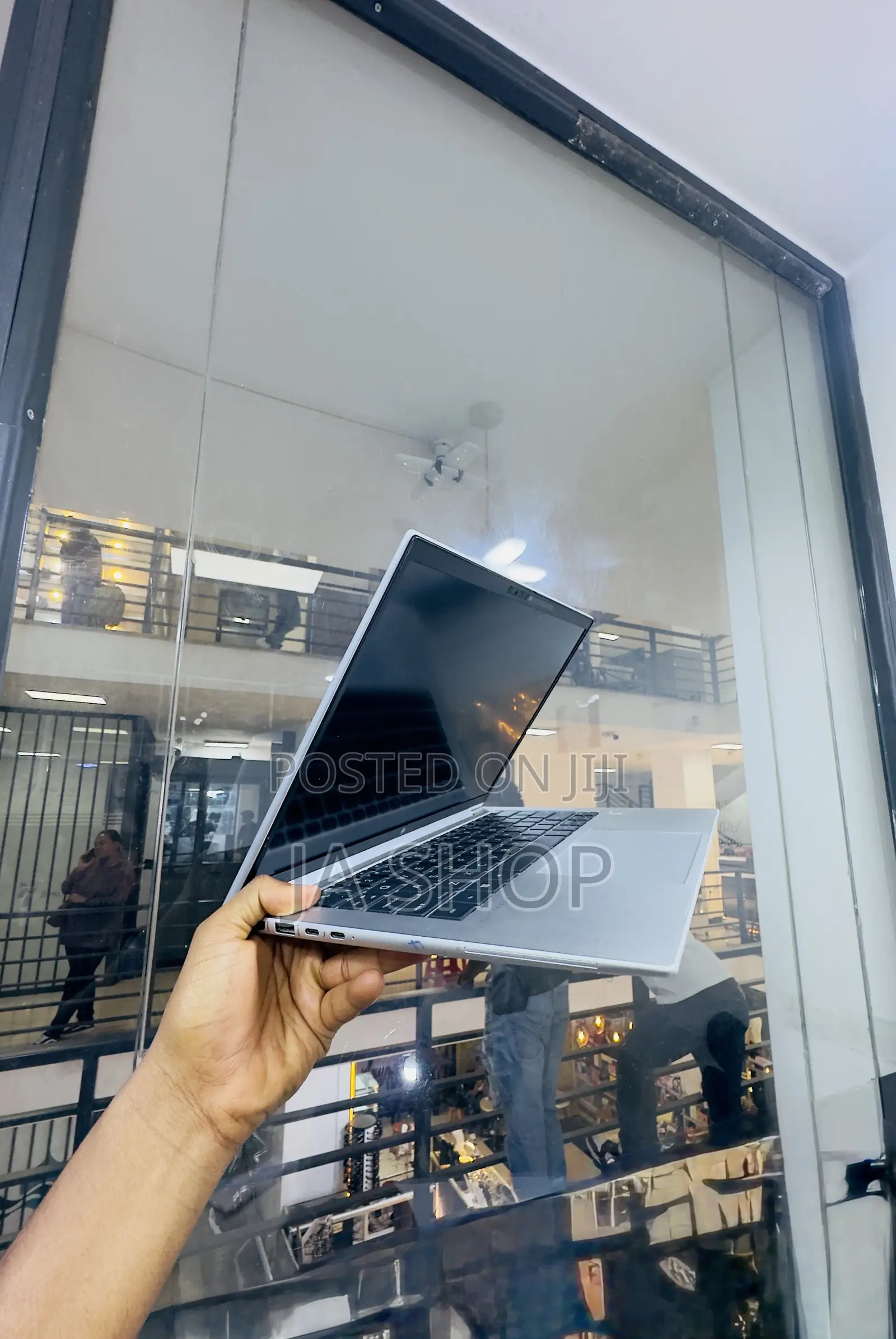 New Laptop HP 240 G9 16GB Intel Core i7 SSD 512GB