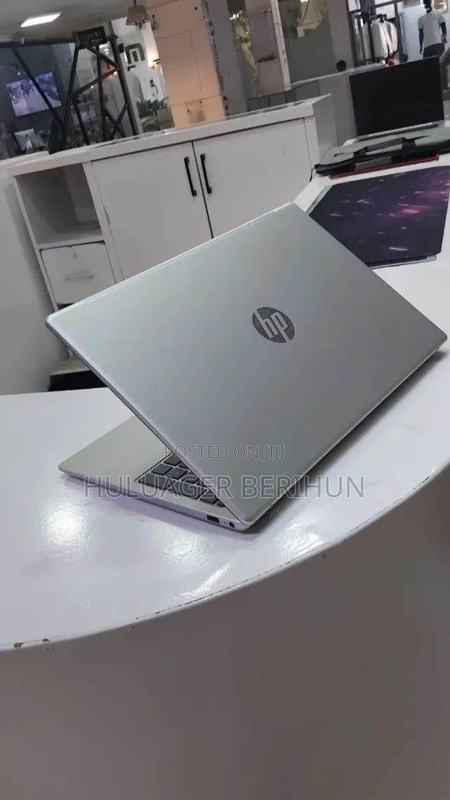 New Laptop HP Stream Notebook 16GB Intel Core i7 SSD 1T