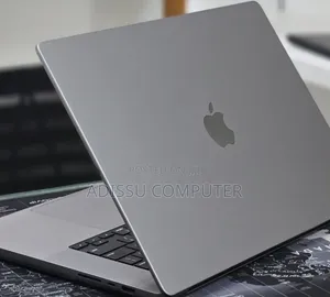 New Laptop Apple MacBook Pro 2023 M2 16GB Intel Core M2 SSD 512GB