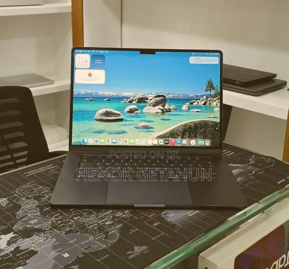 New Laptop Apple MacBook Air 2025 M4 16GB Apple M4 SSD 256GB