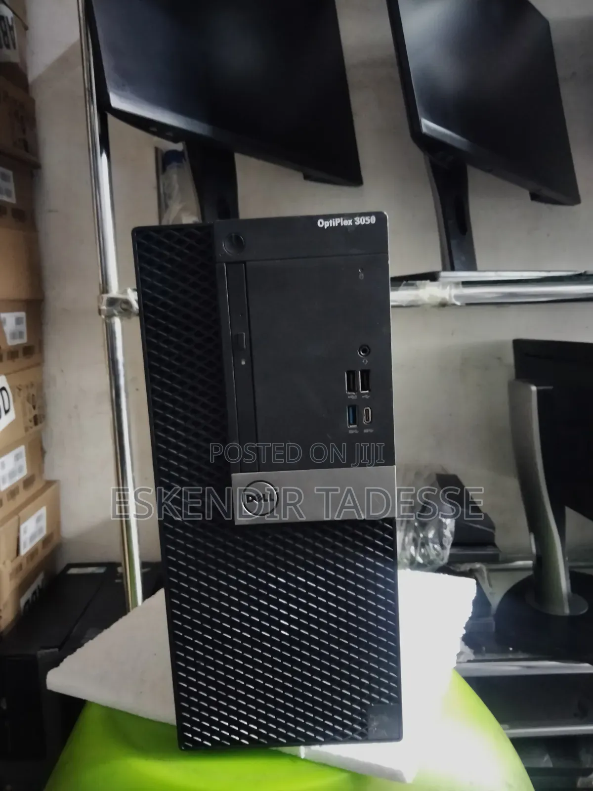 Desktop Computer Dell OptiPlex 3050 8GB Intel Core i5 HDD 1T