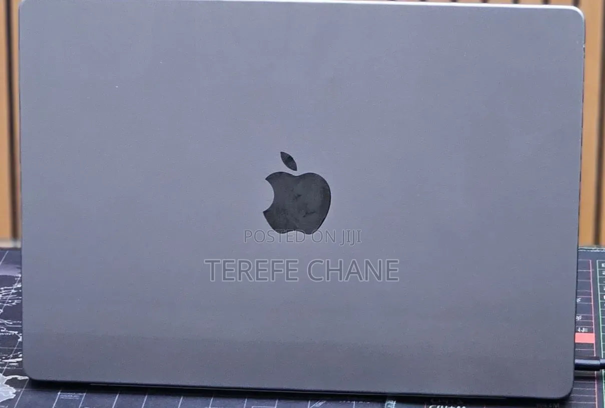 New Laptop Apple MacBook Pro 2021 M1 16GB Apple M1 SSD 512GB