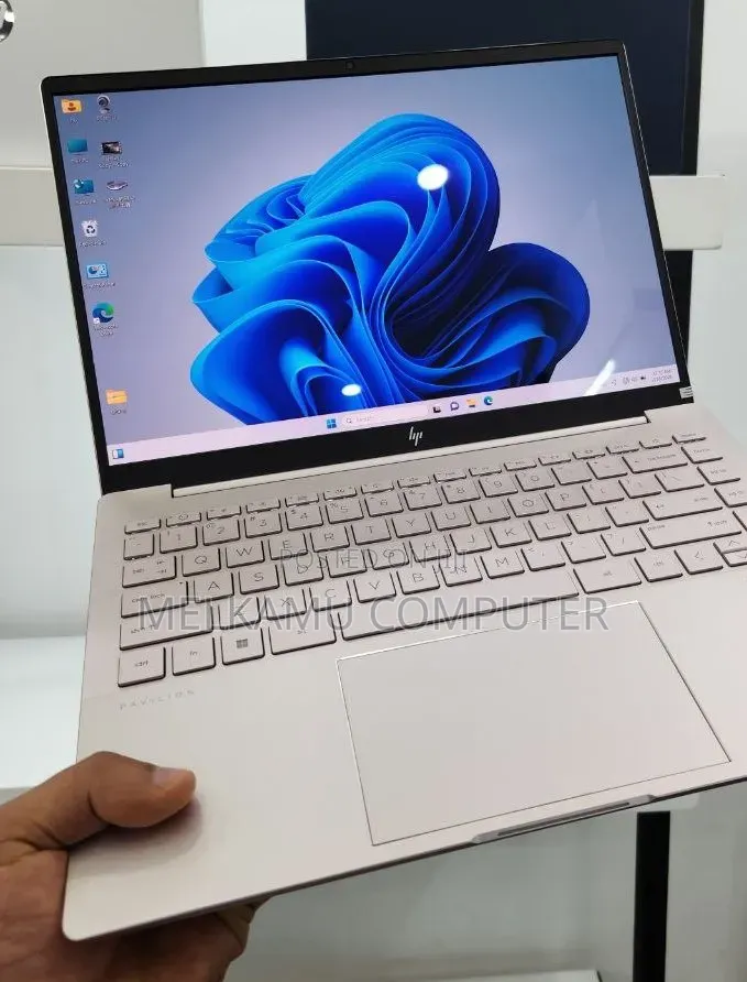 New Laptop HP Pavilion 14 16GB Intel Core i5 SSD 1T