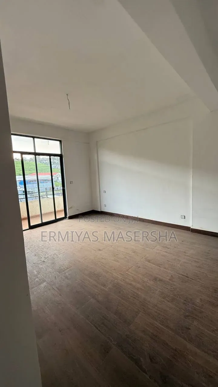 Furnished 3bdrm Apartment in Yeka for sale