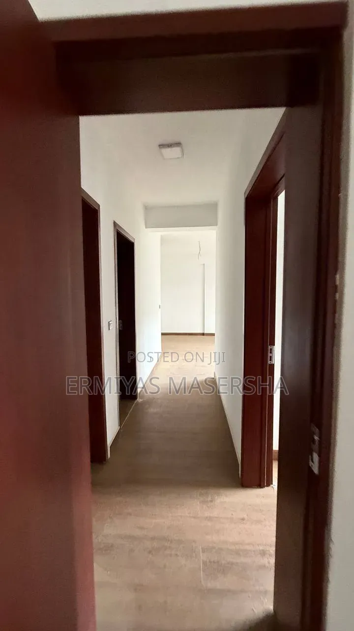 Furnished 3bdrm Apartment in Yeka for sale