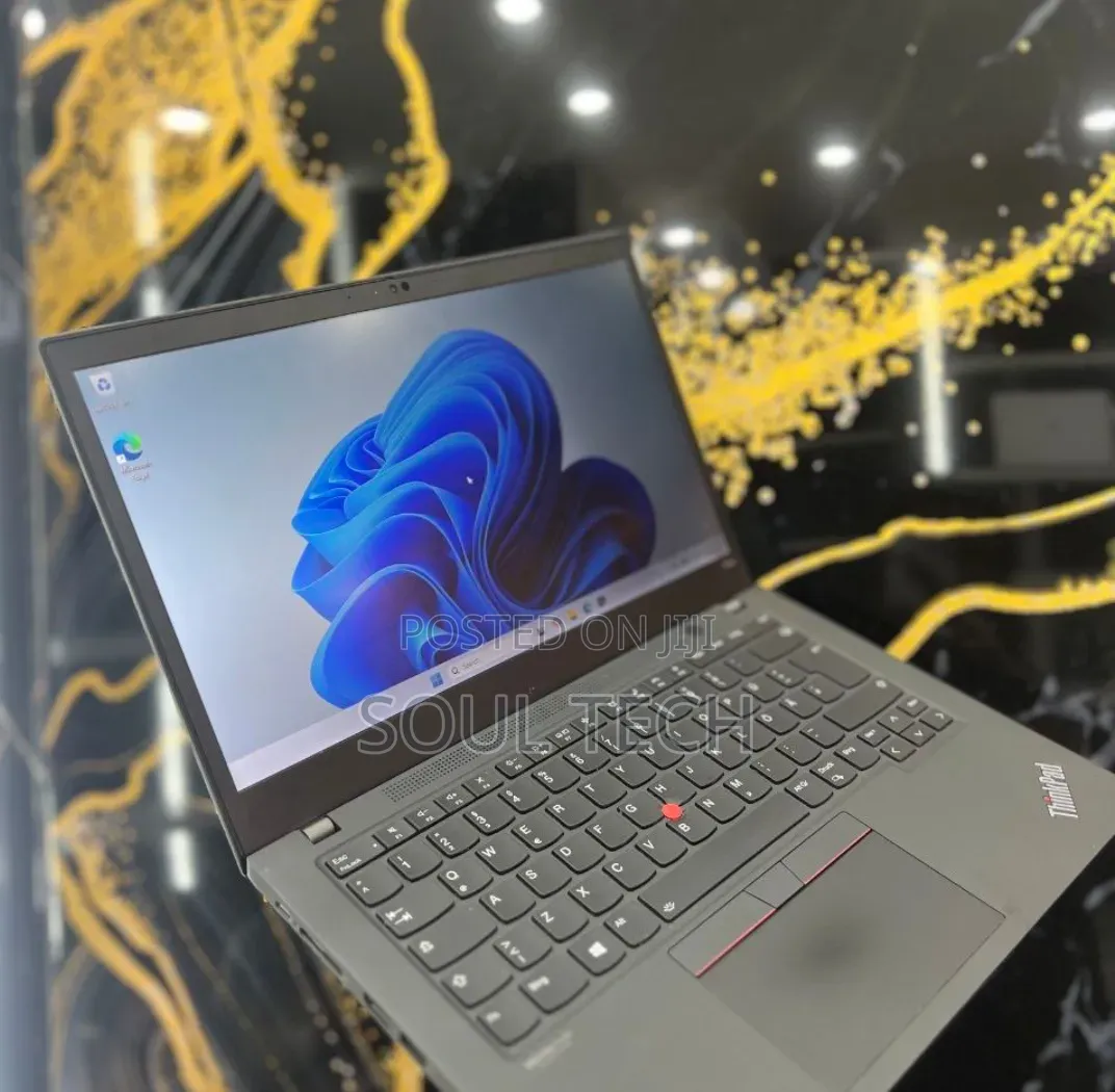 New Laptop Lenovo ThinkPad T14s Gen 2 16GB Intel Core i7 SSD 512GB