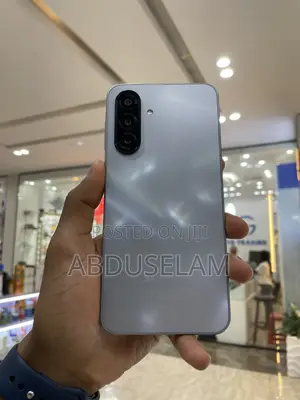 New Samsung Galaxy A17 128 GB Silver