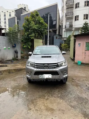 Toyota Hilux 2016 Silver