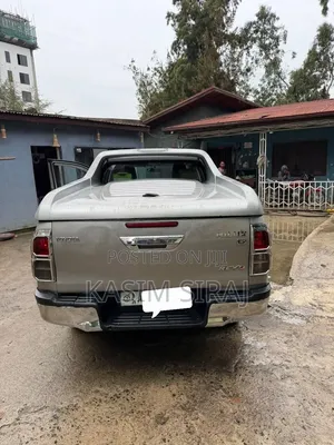 Toyota Hilux 2016 Silver
