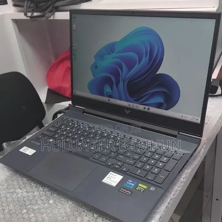New Laptop HP Victus 16 16GB Intel Core i7 SSD 512GB